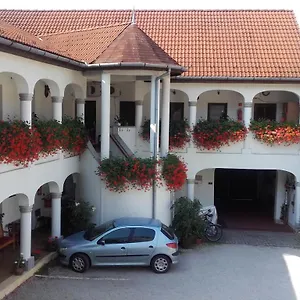 Eden Panzio Panzió Eger