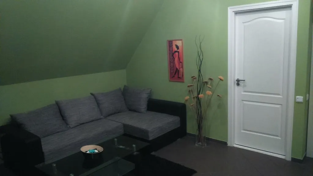 Solid Apartmans Budapest 0*,